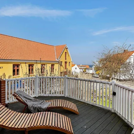 5650-svaneke-brugsebakken-10 *